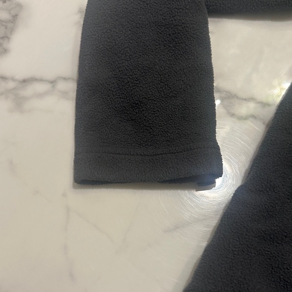 The North Face Charcoal Fleece Jacket - Picture 5 of 7